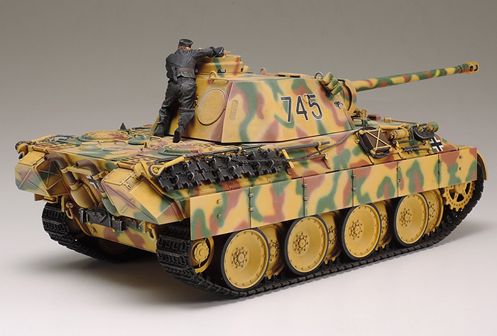 Tamiya - 1/35 German Tank Panther Ausf.D Plastic Model Kit [35345 ...